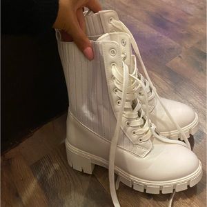 White lace up boots